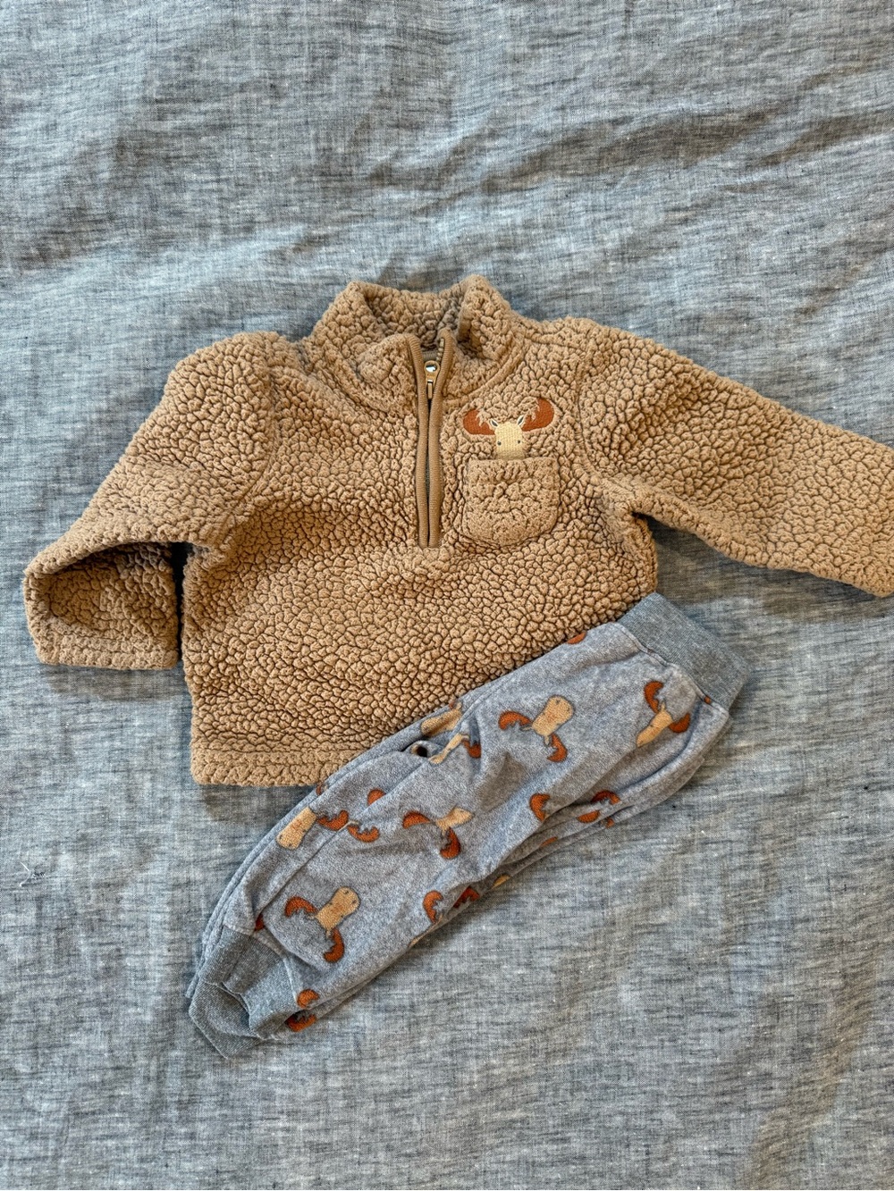 Carter’s fleece moose set 12m